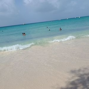 Meet your Posher, Joy-ann